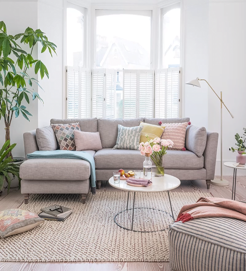 How to style your living room sofa with cushions