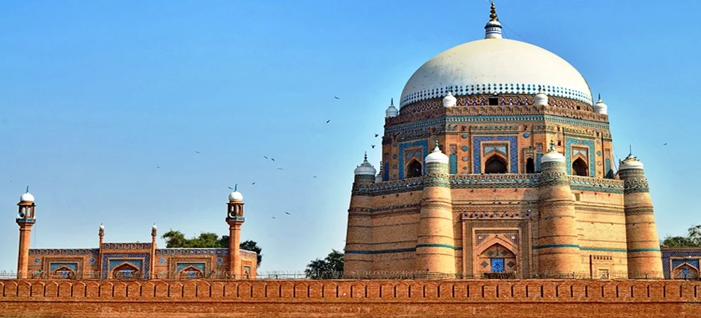 5-Reasons-to-Invest-In-Multan