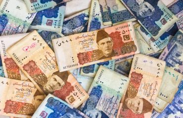 Real-Estate-Investment-on-Installments-vs-Cash-in-Pakistan Real-Estate-Investment-on-Installments-vs-Cash-in-Pakistan