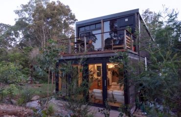 A-Man-Built-His-Dream-House-Using-4-Shipping-Containers.jpg