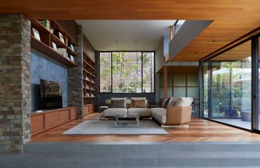 A-Modern-Japanese-House-With-A-Serene-Courtyard A-Modern-Japanese-House-With-A-Serene-Courtyard