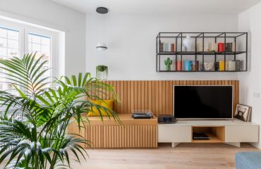 Lively-Family-Friendly-Home-interior-With-Bold-Colour Lively-Family-Friendly-Home-interior-With-Bold-Colour