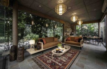 Single-Story-Modern-Rustic-Home-In-India