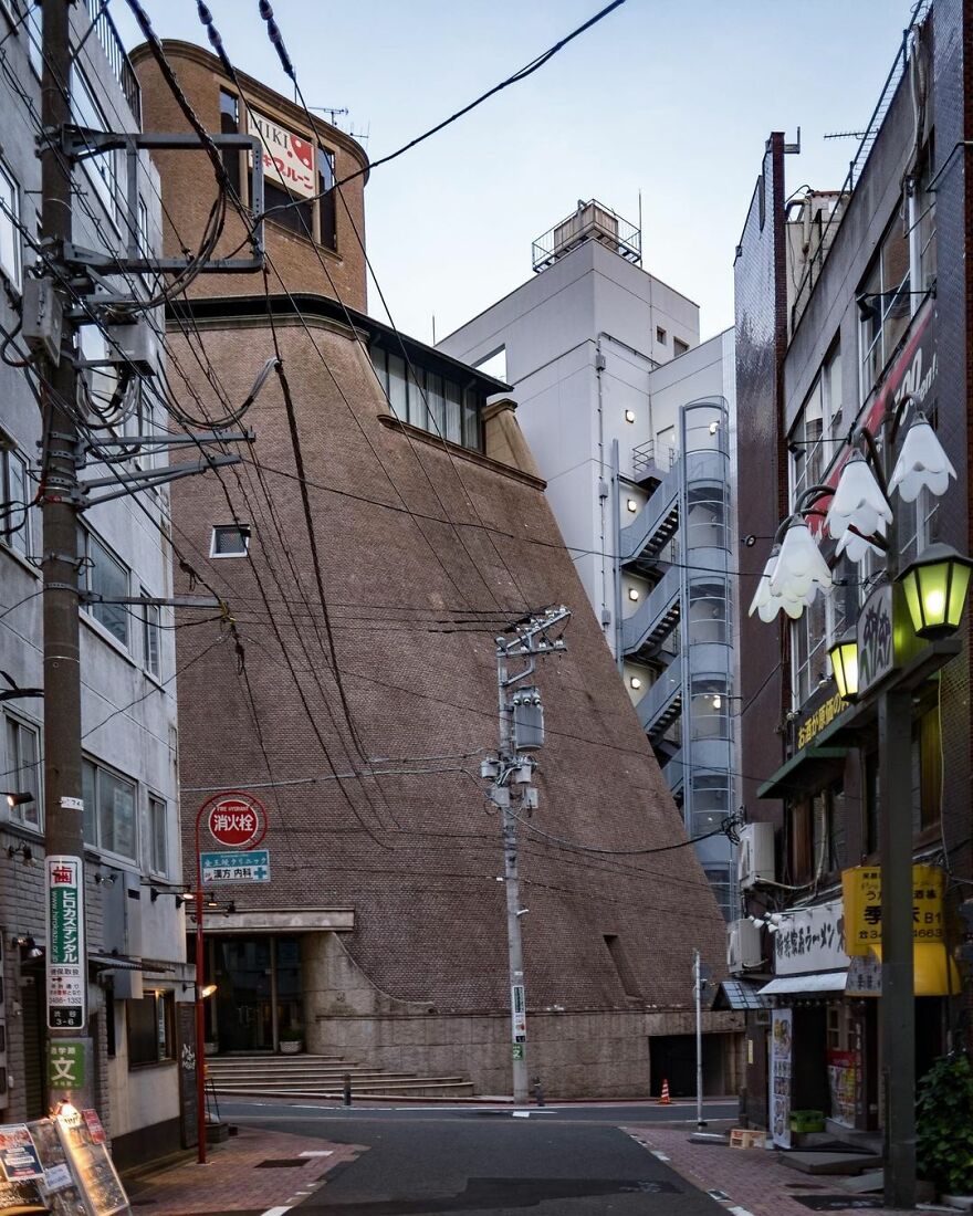 Instagram Account Shows How Past And Present Merge In Harmony In Japan