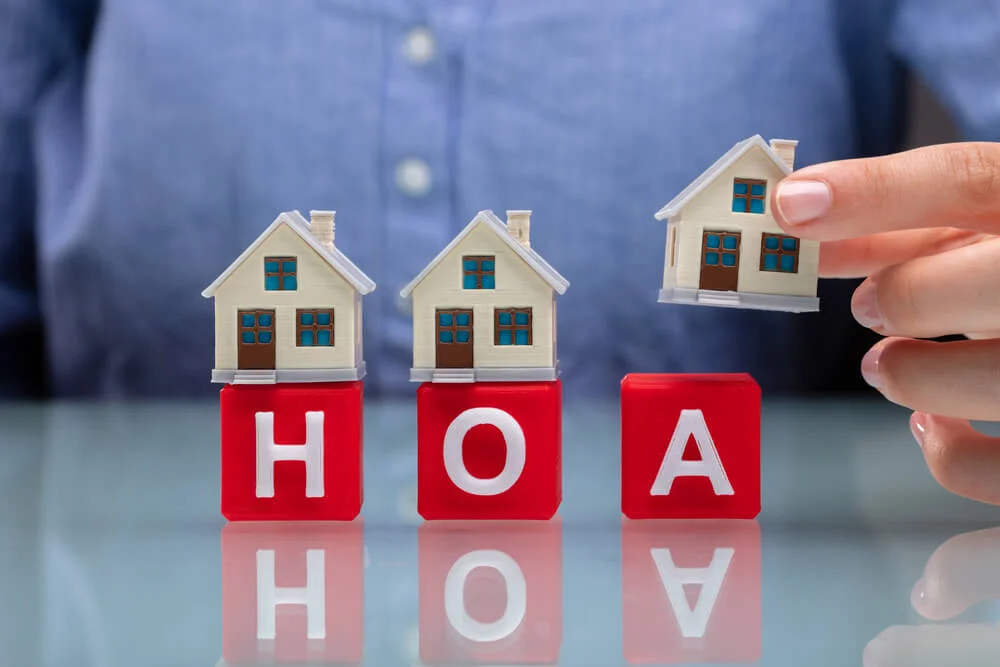 Advantages-and-Disadvantages-of-Homeowners-Association