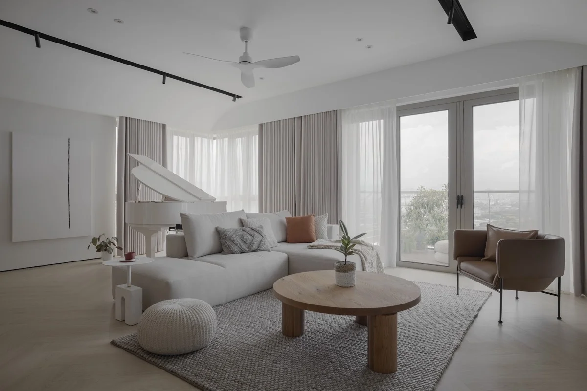 A-Luxury-Condominium-With-Elegant-White-Interiors A-Luxury-Condominium-With-Elegant-White-Interiors