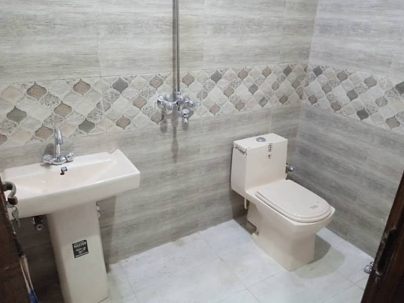 2 Marla Dubble Unit House For Sale ( Peer Colony ) Lahore Walton Road