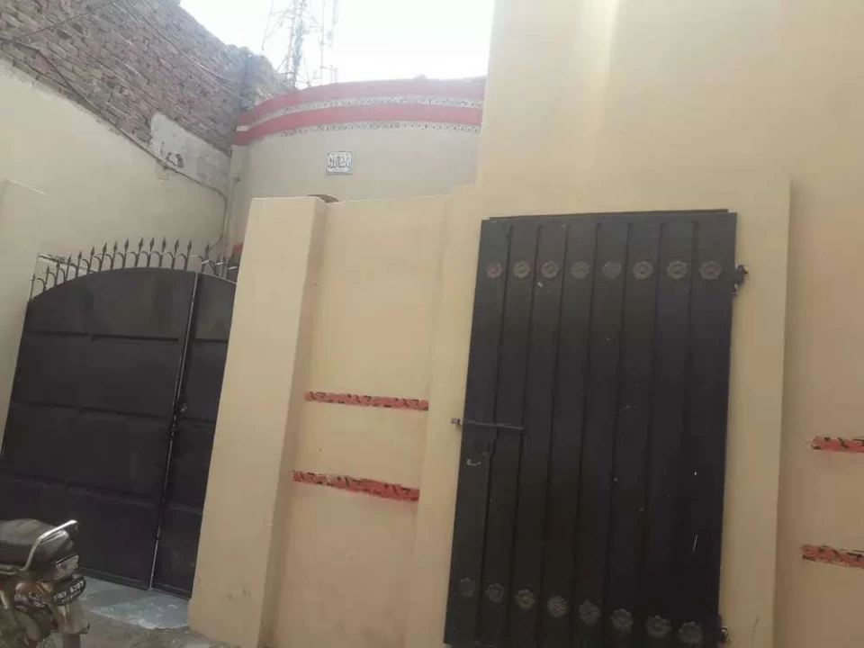 adress multan near mda pull barara noor colony streetno 4