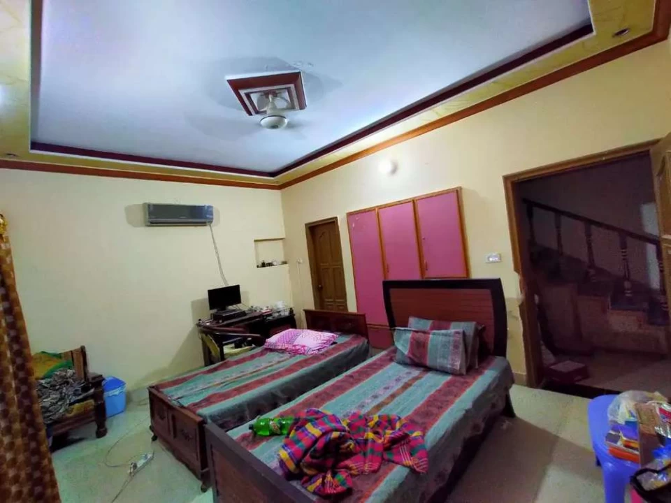 15 marla house lush condition incom tax colony bosan road multan