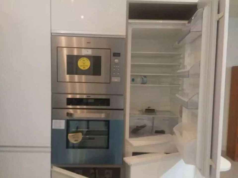 BAHRIA PHASE 4 / 2 BEDROOMS APARTMENT FOR SALE
