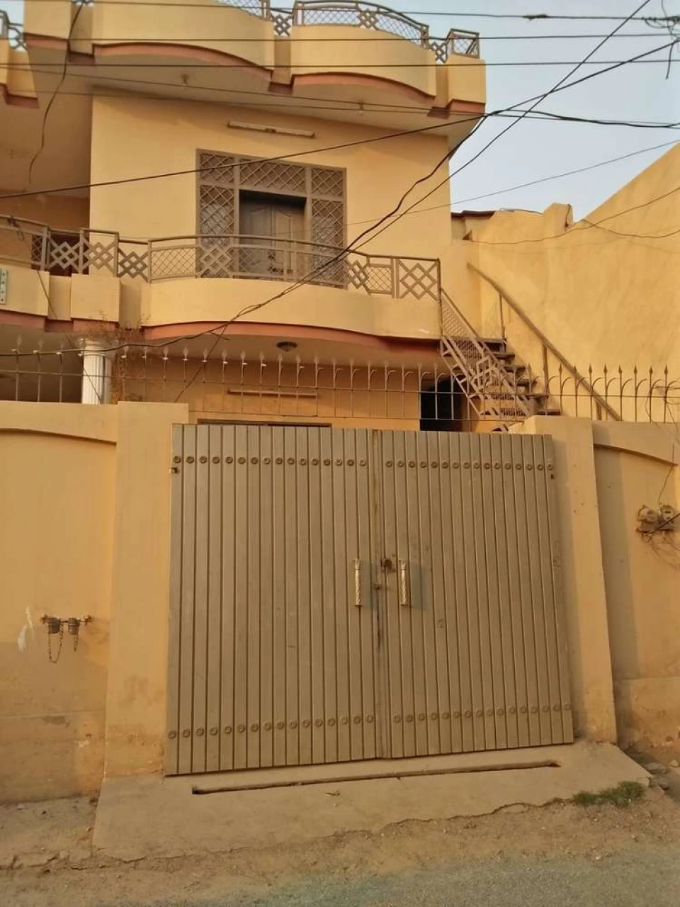 8 marla house double storey main shalimar colony bosan road multan