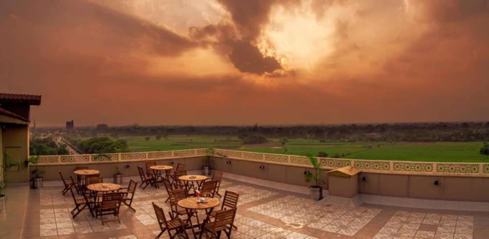 Shop Is Available For Sale Rented On 425000 In Famous 4 Star Hotel