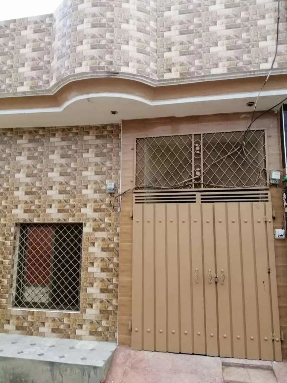 Newly constructed house for rent in nawab colony near chungi no. 09