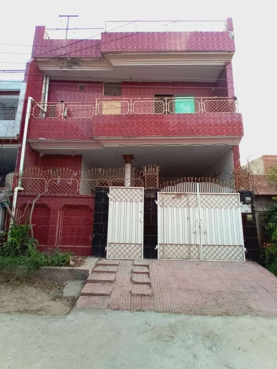 House for sale sherzaman cantonm sargodha ent