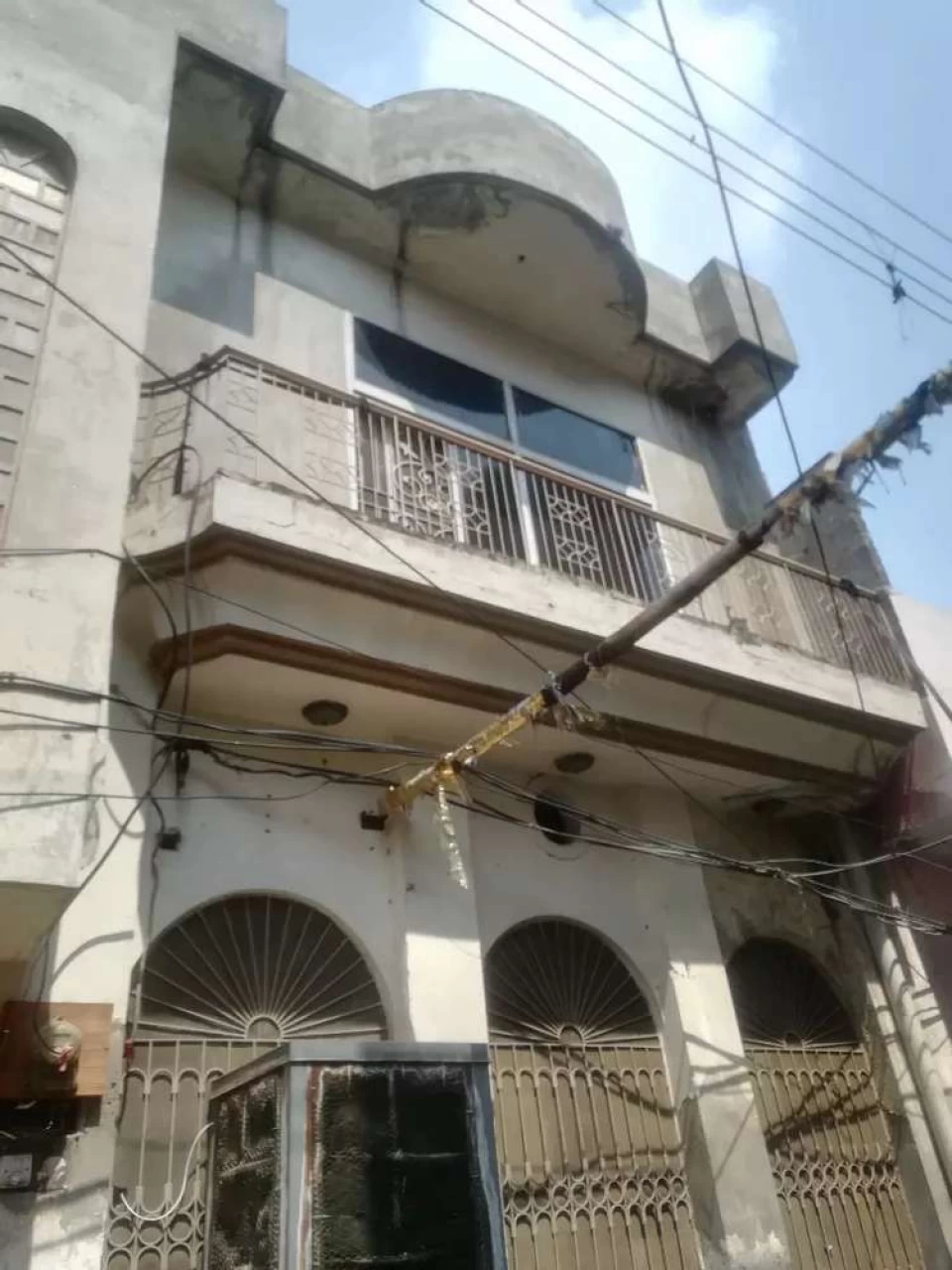 5 marla house