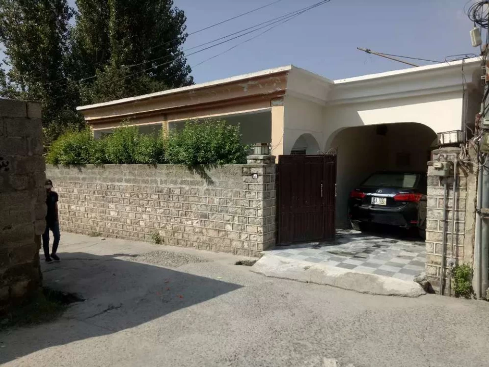 Large home with garage and separate bathrooms