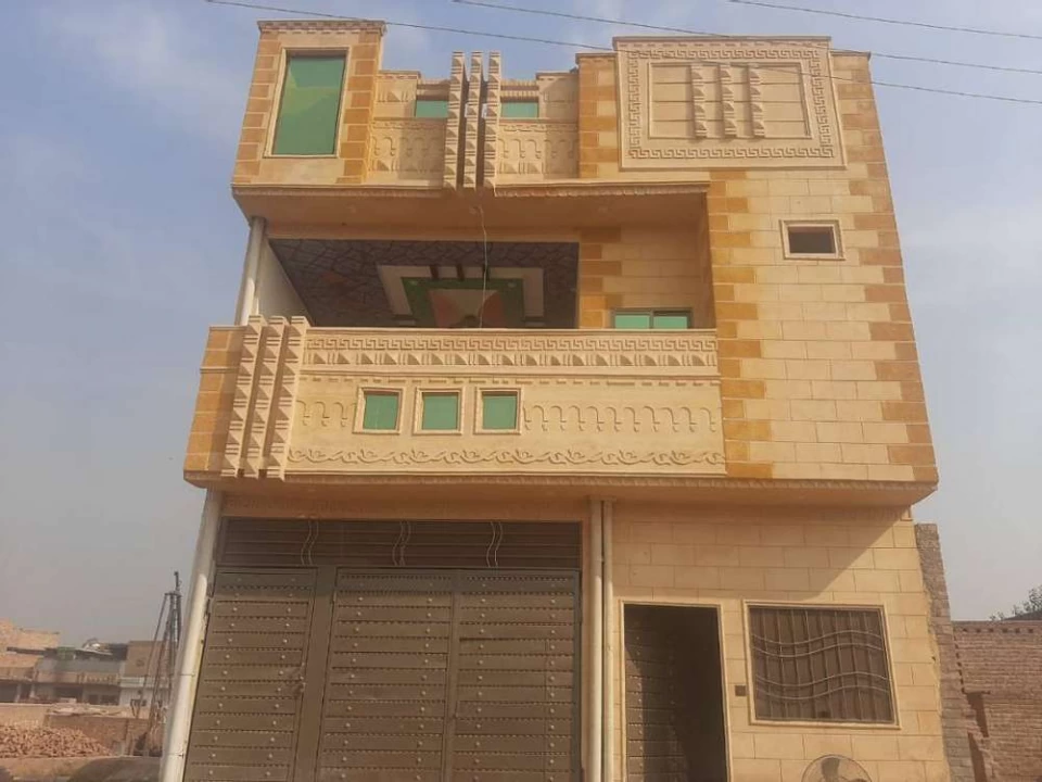 Newly contructed house...4.5 marlas...6 bedrooms with attach baths...