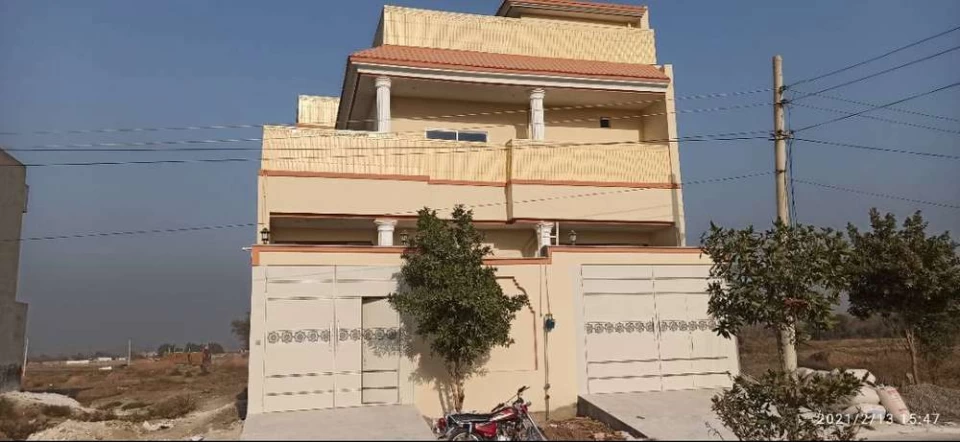 Newly build house available for sale in regi model town zone 3