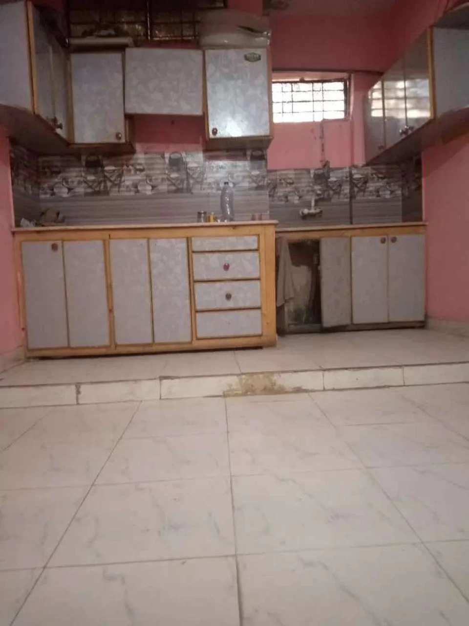 flat for sale, ful tile marble.