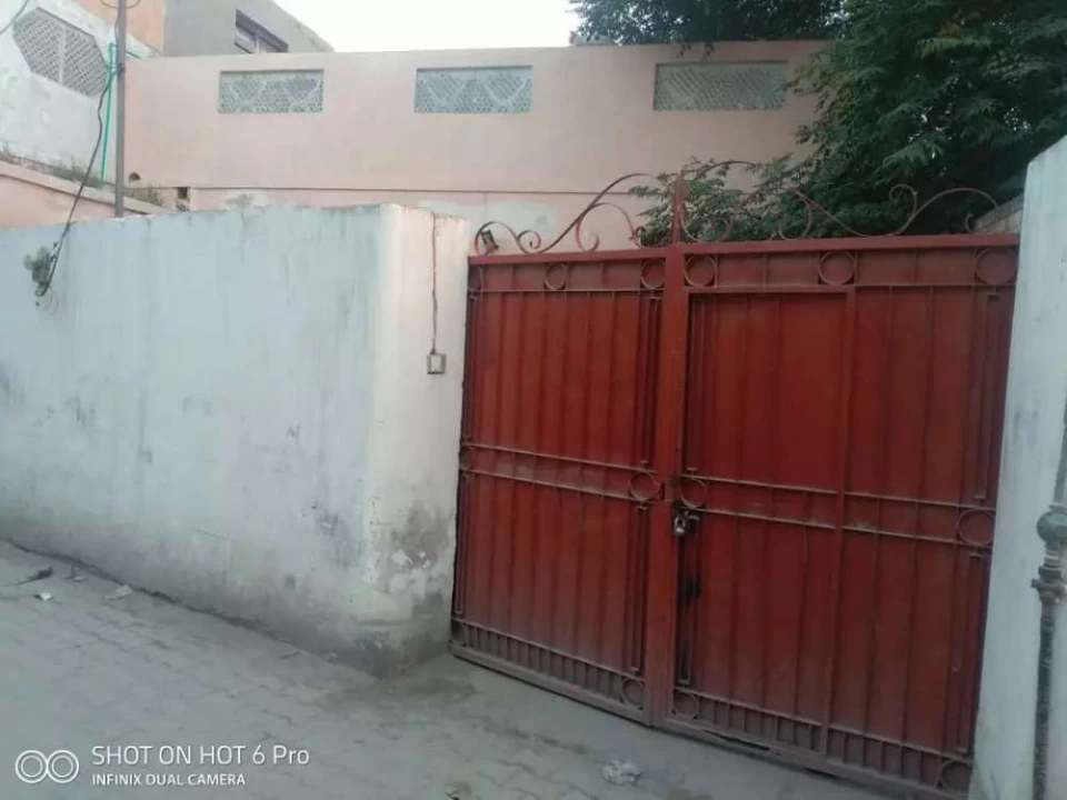 8 Marla house for sale urgently