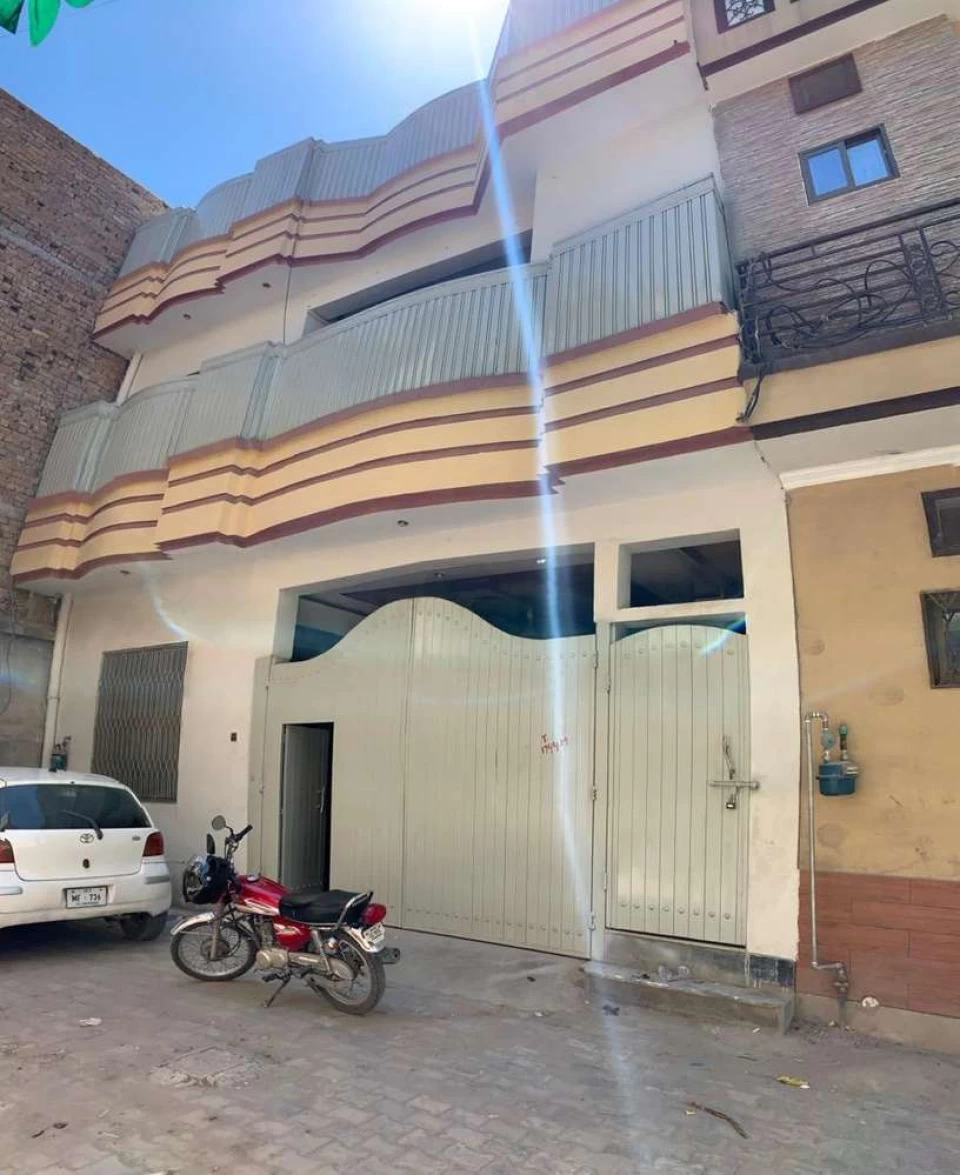 5marla | 8Rooms | Warsak darmngi street 1 for sale
