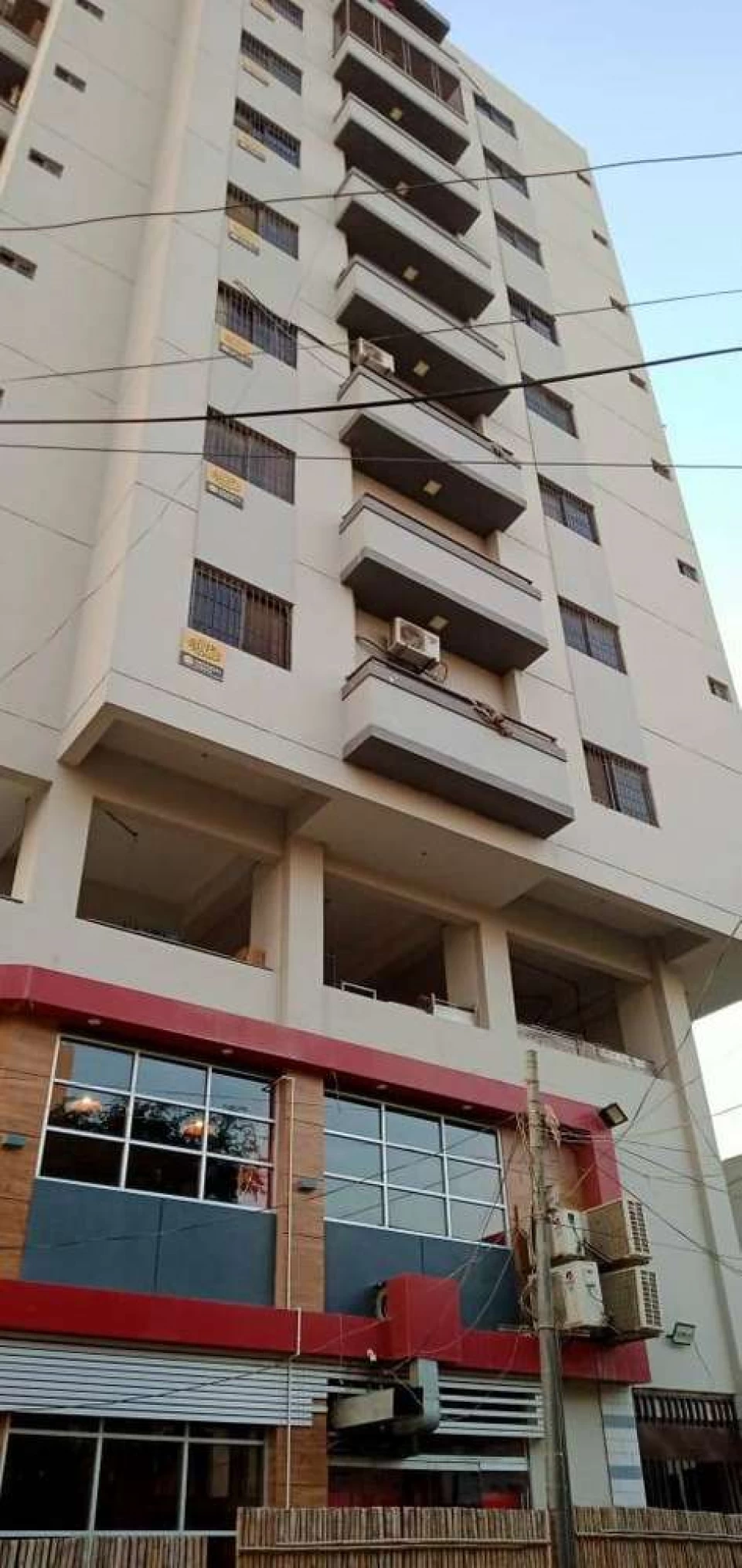 Saima pari corner Block L 3bed d d d North nazimabad flatzimabad