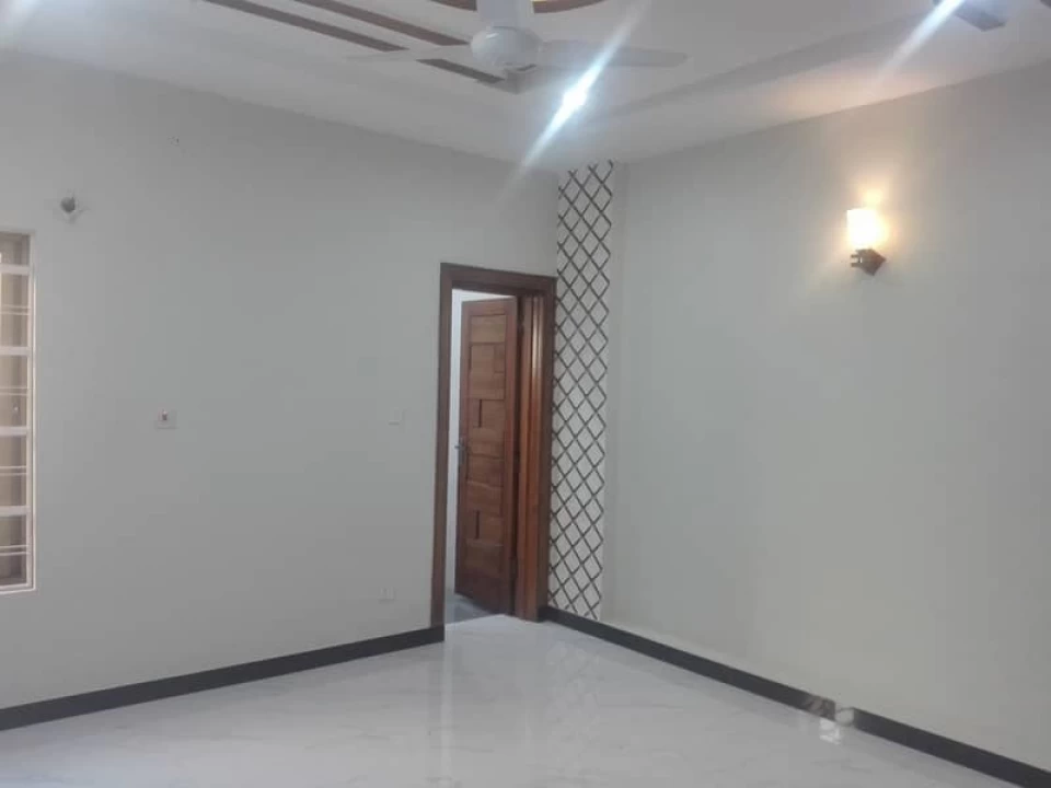 Good 7 marla house for rent in bahria town phase 8 - ali block