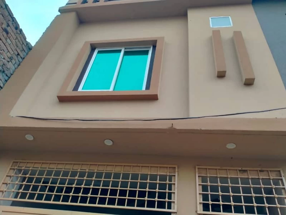 2 marla house available for sale in warsak road in ashiqabad.