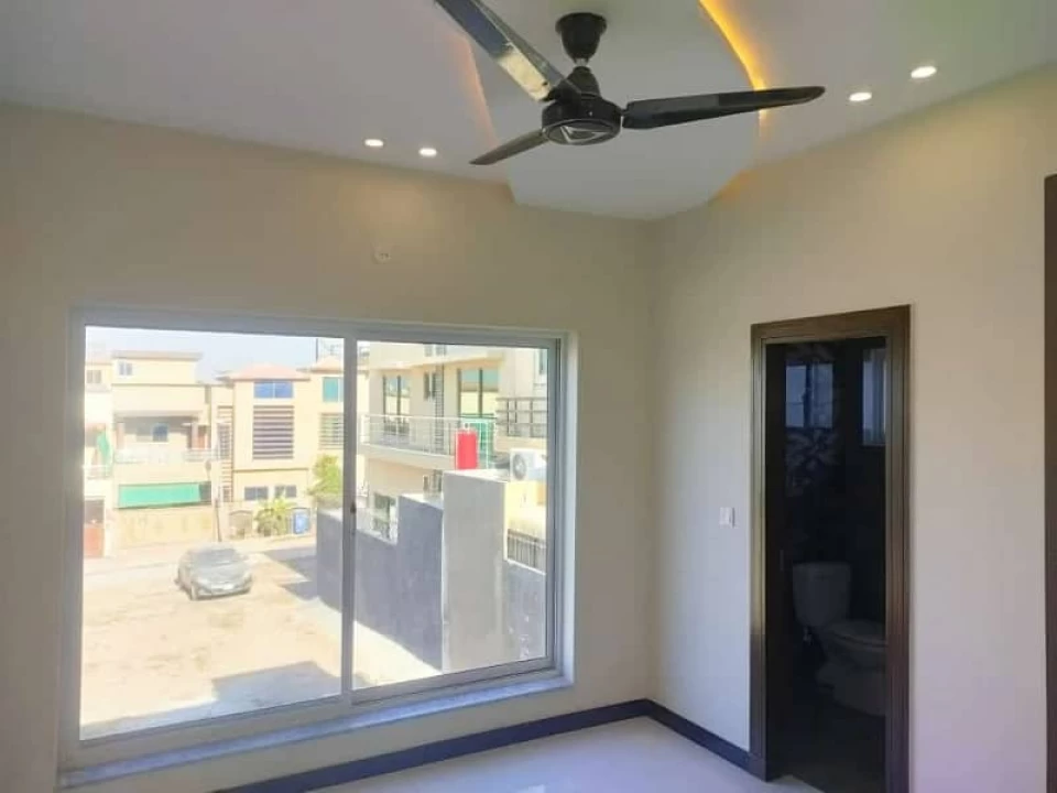 10 marla lush condition double unit house for rent