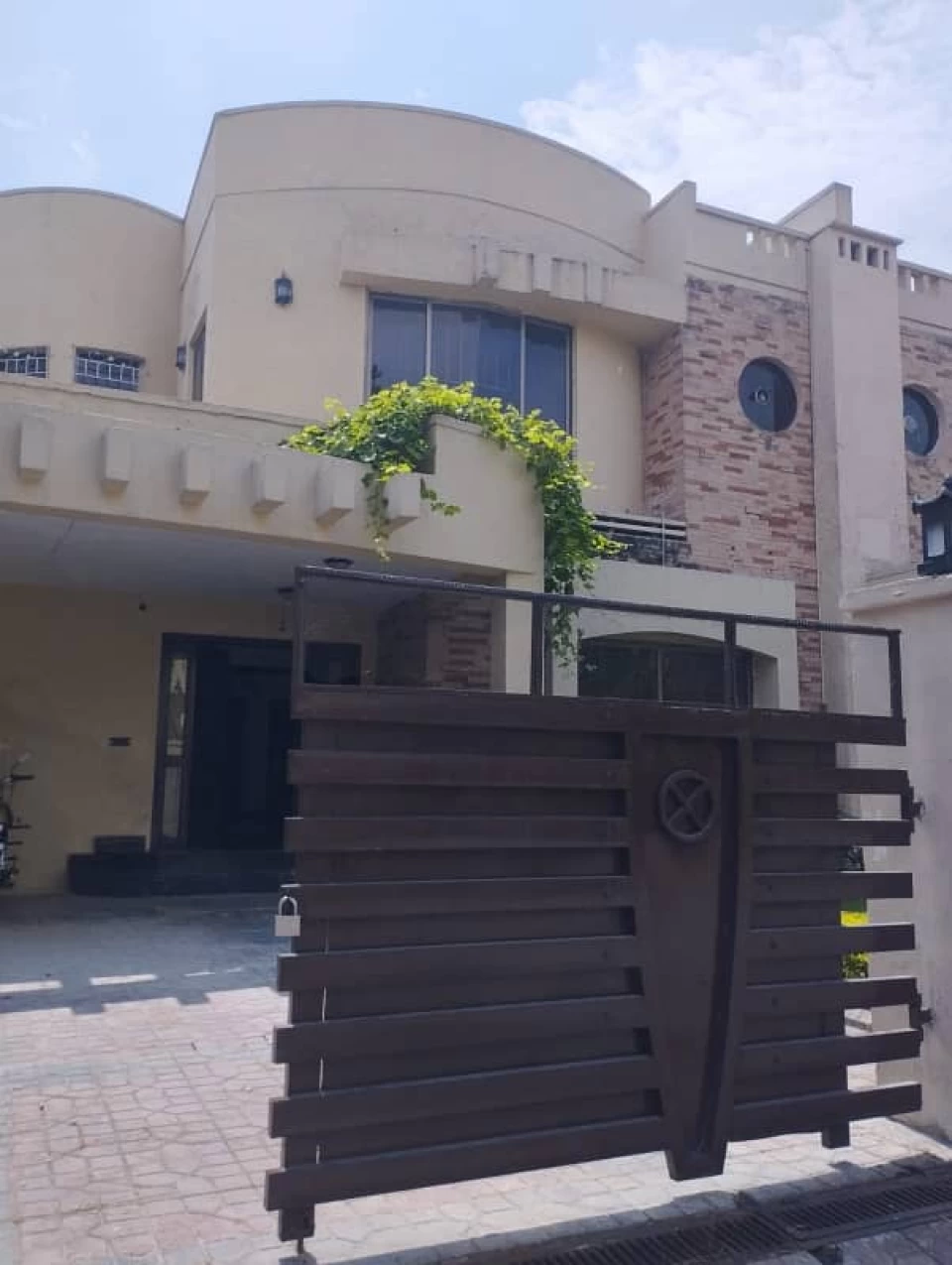 House for rent safari villas 1