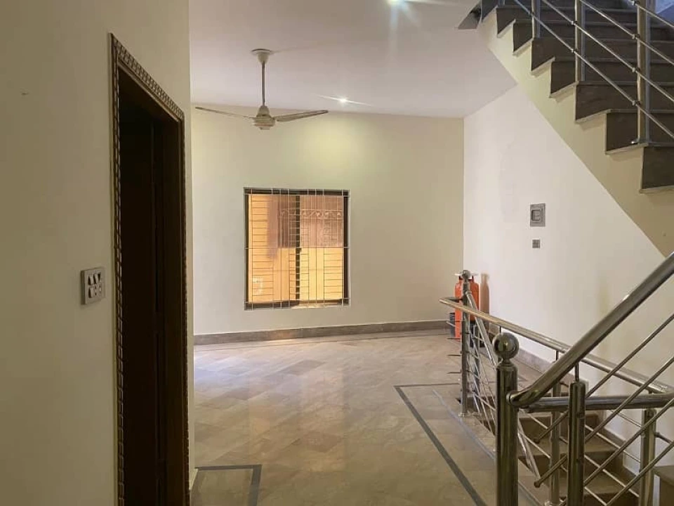 Prime location house of 3 marla is available for sale in jammu road, jammu road
