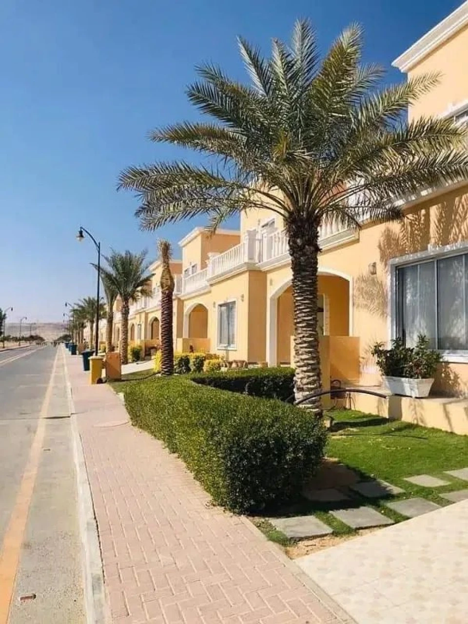 Bahria town karachi sports city villa 350 sq. yards 4 bedroom brand new with key in precinct 35 near rafi cricket stadium
