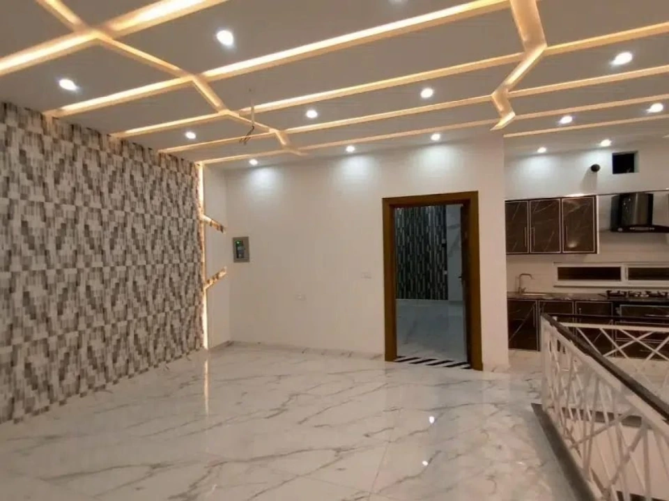 Ideal house is available for sale in faisalabad
